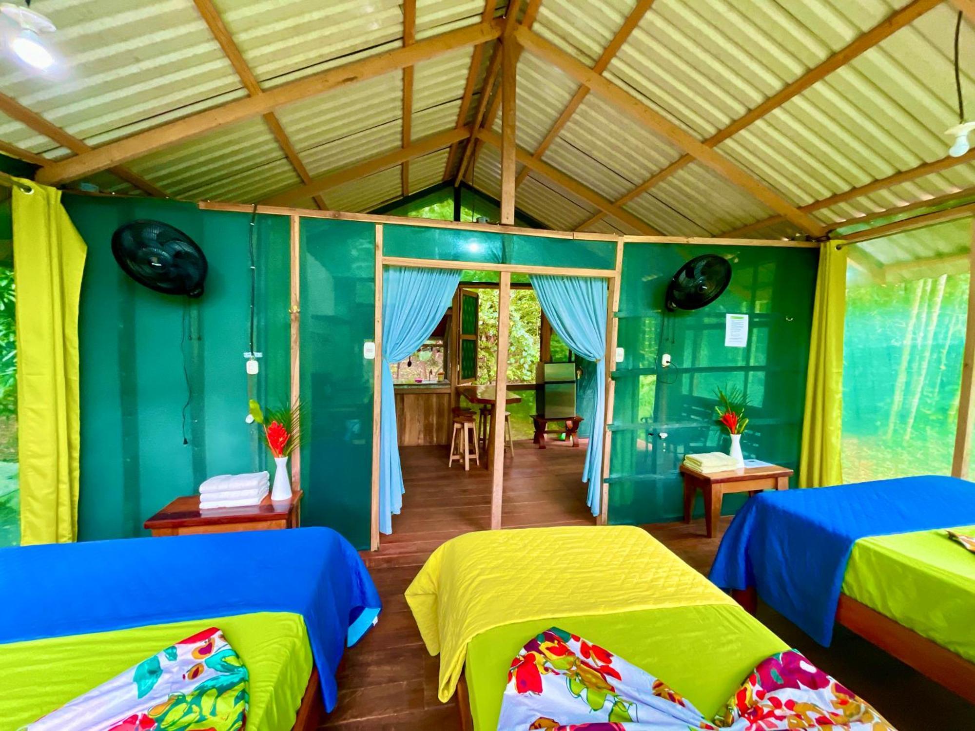Alouatta Lodge And Canopy Cahuita Eksteriør billede